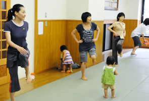 �E�B�Y�}���O���[�v�uJoy child�v